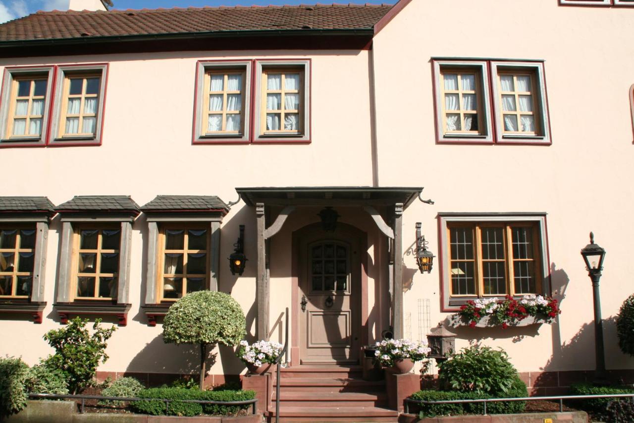 Gasthaus Zur Krone Hotel Großheubach Exterior foto